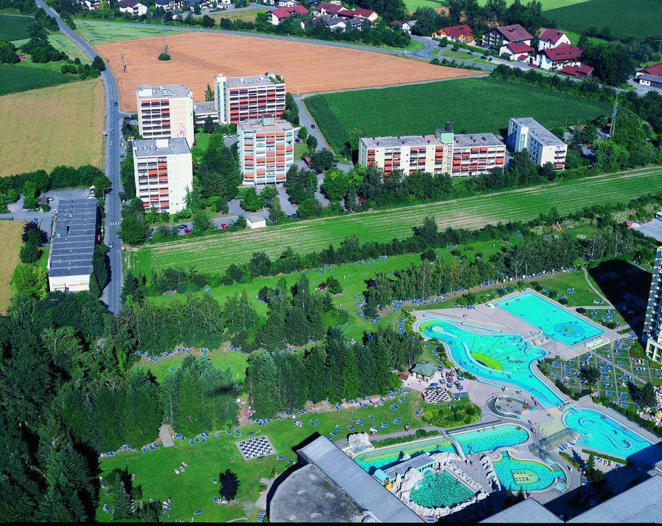 Kur- Und Erholungs-Wohnanlage Neben Dem Johannesbad บาดฟึสซิง ภายนอก รูปภาพ